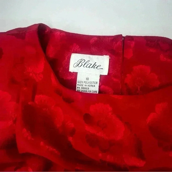 Vintage red 1930’s womens 10 dress floral print stunning shoulder pads rare find - Picture 10 of 10